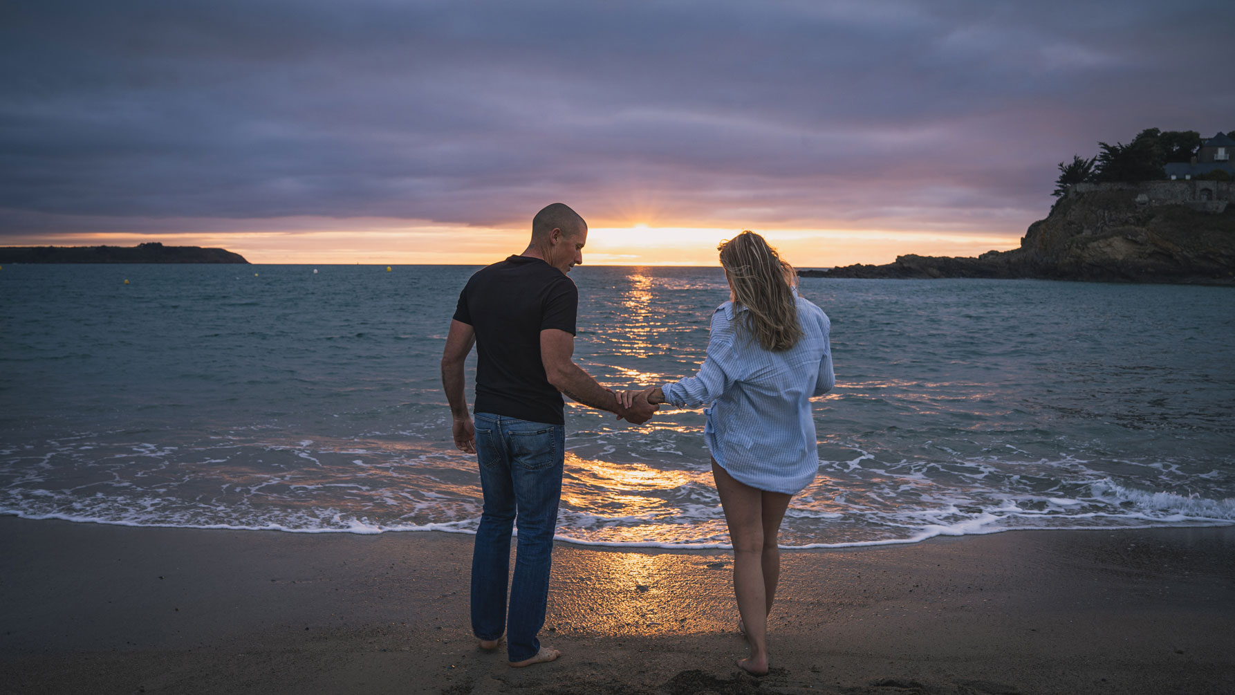Séance couple naturelle en Bretagne