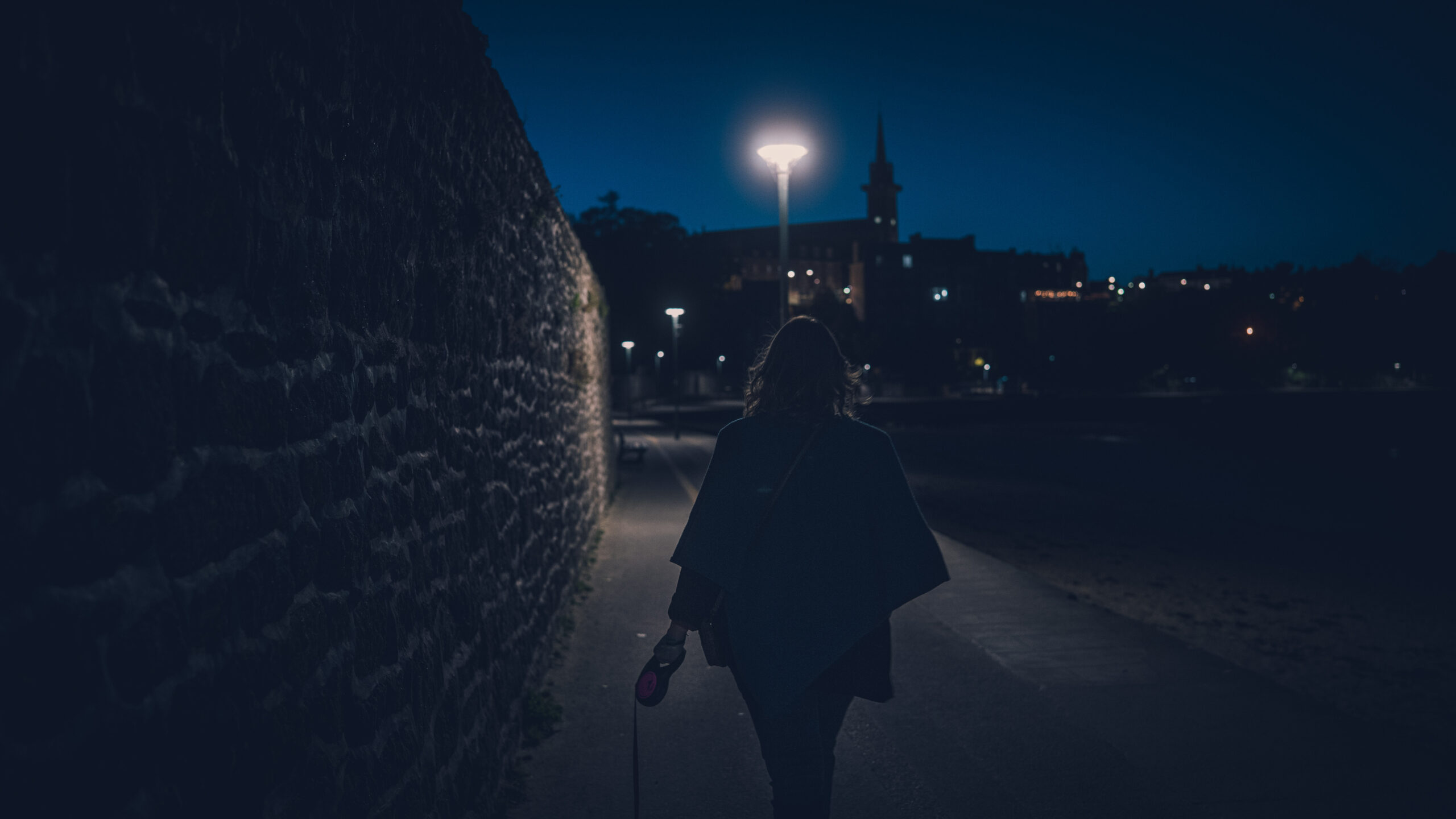 Photographie narrative entre portrait et paysage