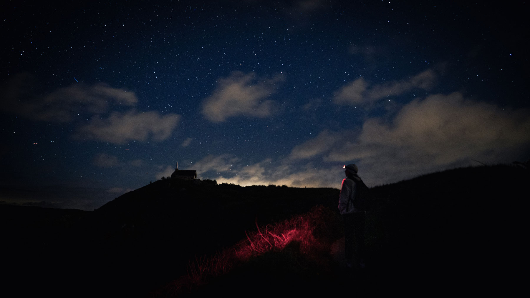 Personnage intégré dans un paysage pour créer une photographie narrative